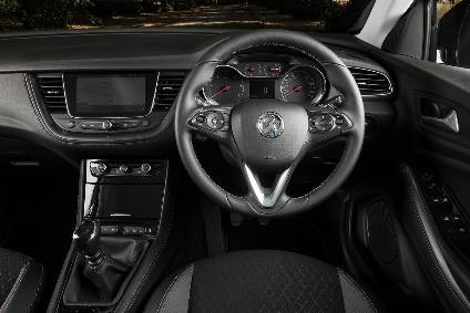 Interior design and technology – Vauxhall Grandland X - Just Auto