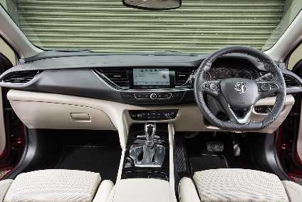Interior design and technology – Vauxhall Insignia GSi - Just Auto